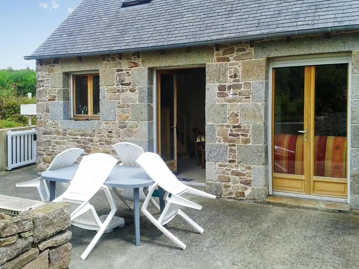Holiday home Maison Accueillante A Plehedel Avec Jardin Et Parking Prive