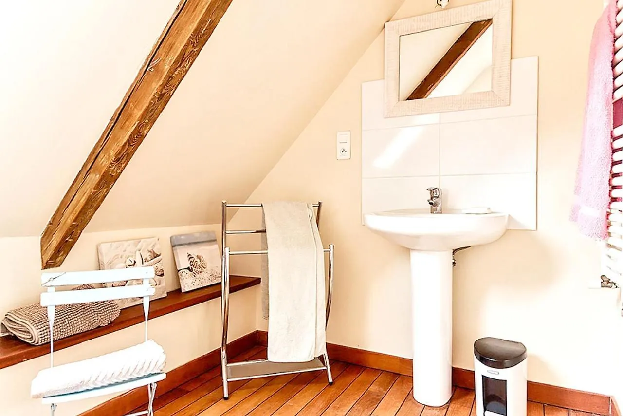 Holiday home Maison Accueillante A Plehedel Avec Jardin Et Parking Prive